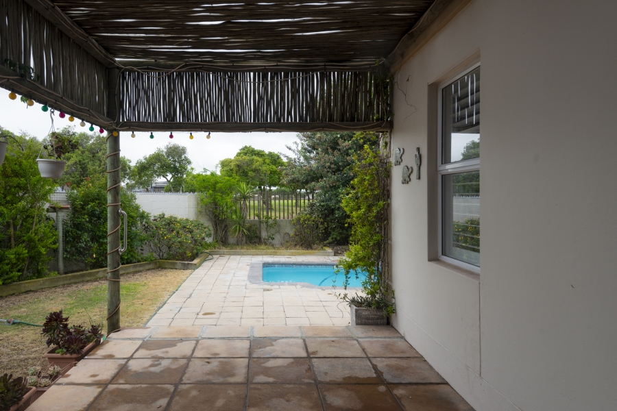 5 Bedroom Property for Sale in Country Club Western Cape
